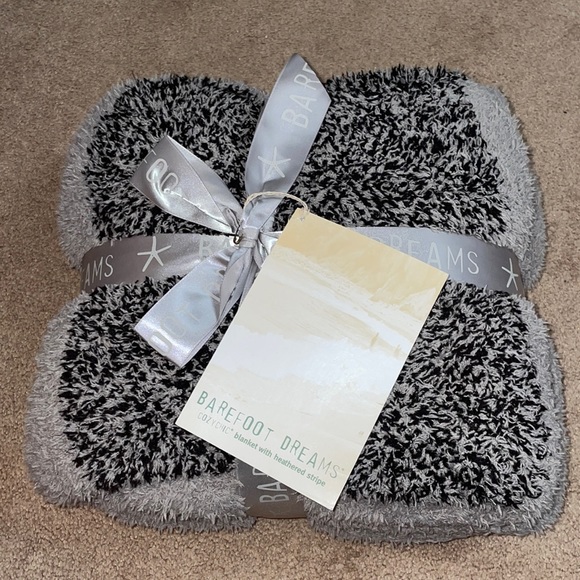 Barefoot Dreams Bedding Nwt Barefoot Dreams Luxe Heathered Stripe